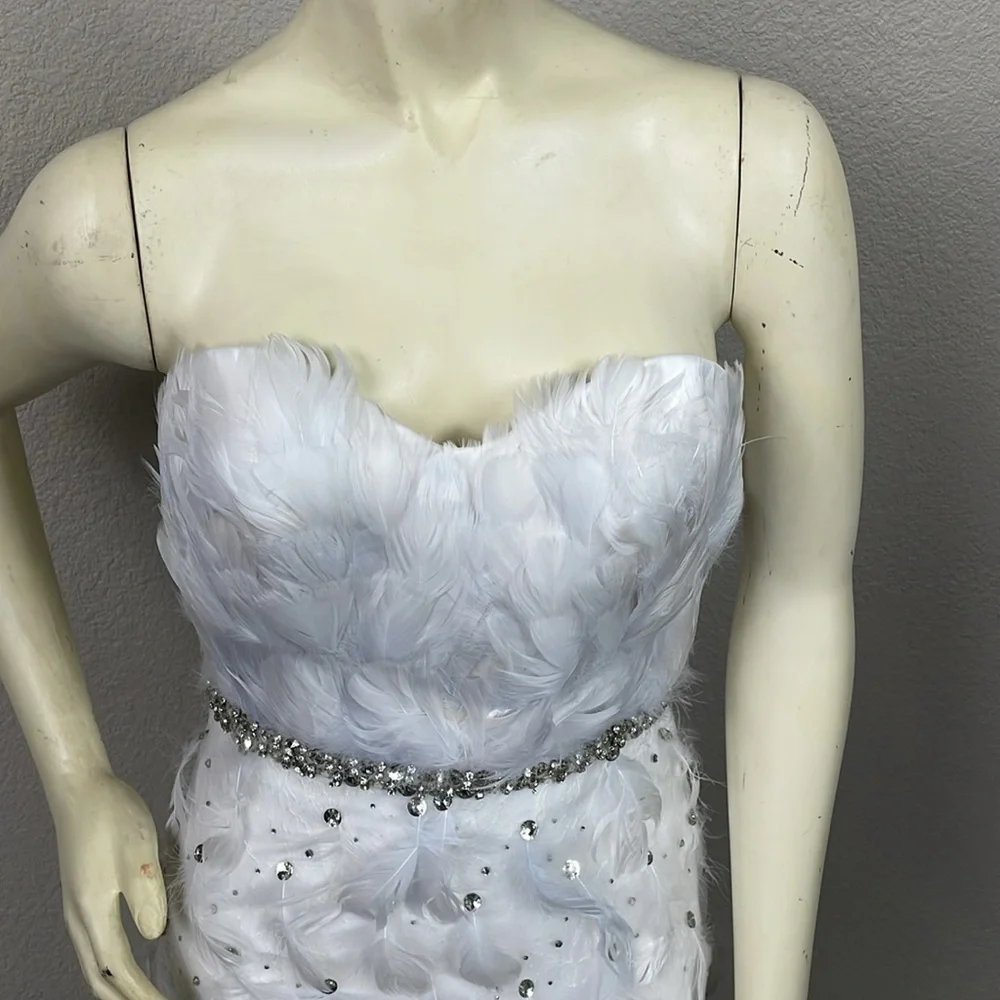 NWT Mac Duggal White Feather Rhinestone Sweetheart Strapless Gown Dress Wedding